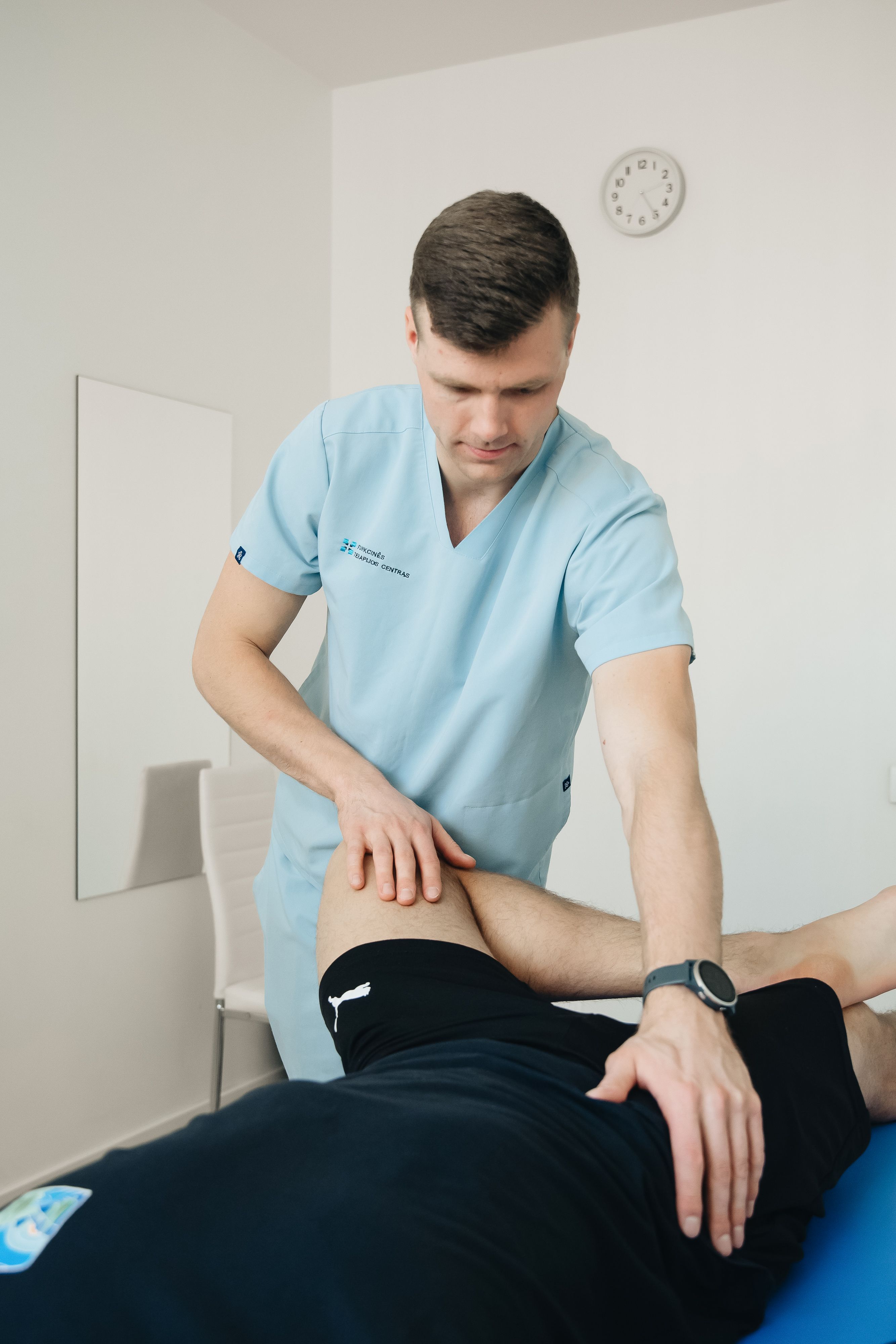 Hip physiotherapy and mobility rehabilitation